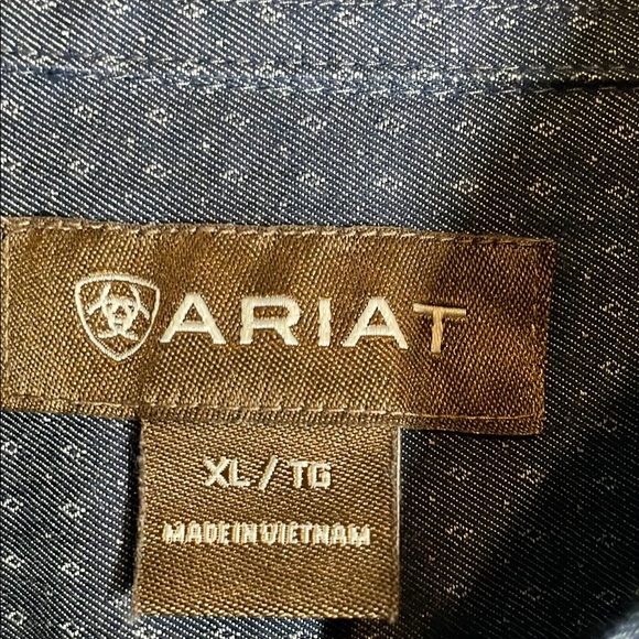 Ariat Men's Dark Blue Patterned Shirt - Picture 2 of 6